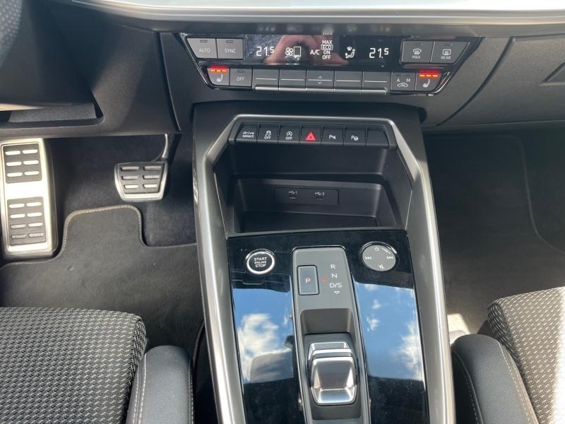 Image AUDI A3 Sportback 35 TFSI 150ch Mild Hybrid S line S tronic 7