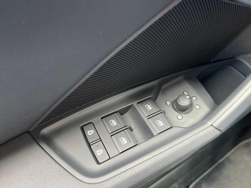 Image AUDI A3 Sportback 35 TFSI 150ch Mild Hybrid S line S tronic 7