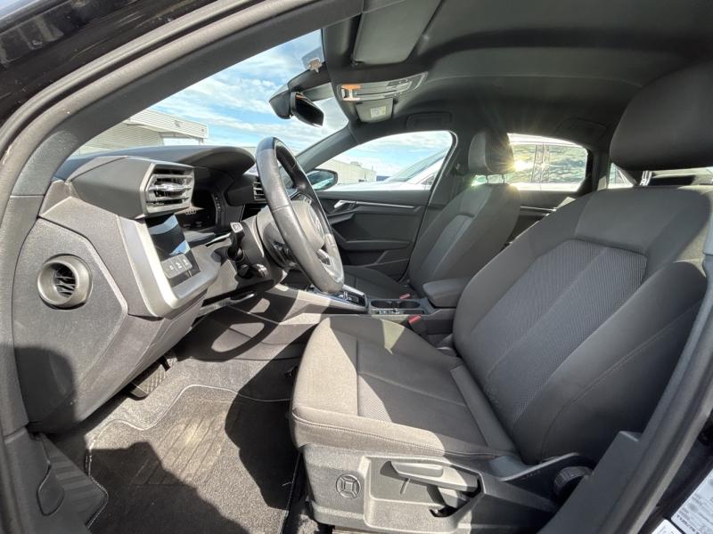 Image AUDI A3 Berline 35 TFSI 150ch Mild Hybrid Business line S tronic 7
