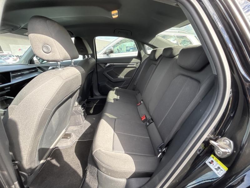 Image AUDI A3 Berline 35 TFSI 150ch Mild Hybrid Business line S tronic 7