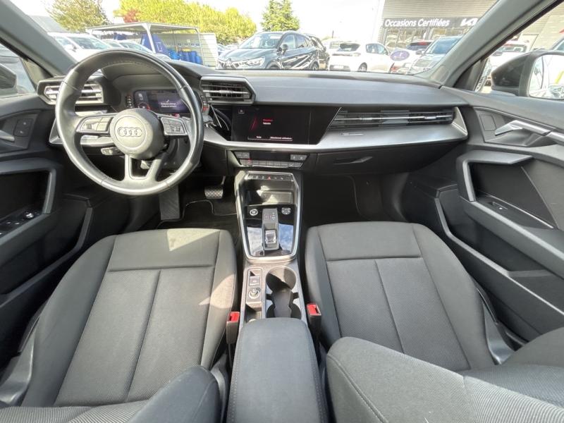 Image AUDI A3 Berline 35 TFSI 150ch Mild Hybrid Business line S tronic 7