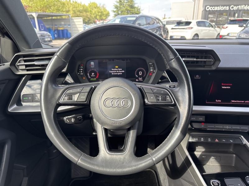 Image AUDI A3 Berline 35 TFSI 150ch Mild Hybrid Business line S tronic 7