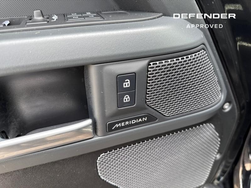 Image LAND-ROVER Defender 110 3.0 D300 Hard Top X-Dynamic SE