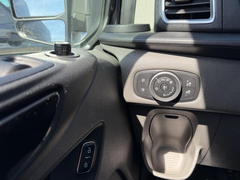 Image FORD Transit Custom Fg 320 L2H1 2.0 EcoBlue 170 S&S Cabine Approfondie Limited BVA6 7cv