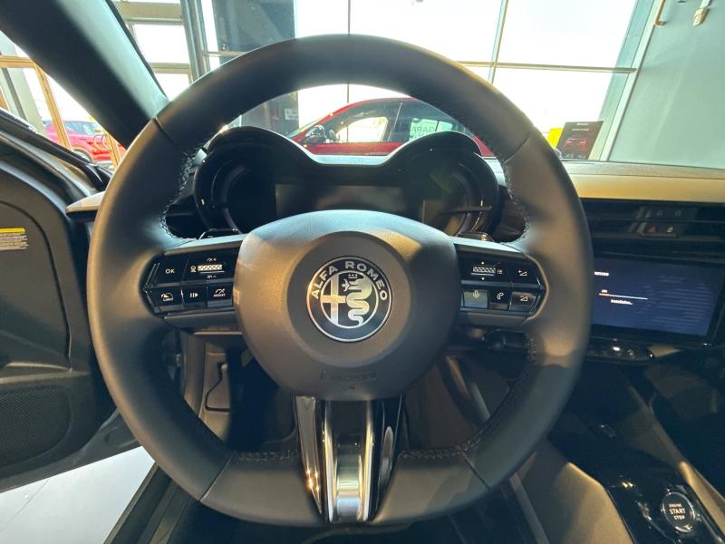 Image ALFA ROMEO Junior 1.2 Ibrida 145ch Premium e-DCT6 Q4