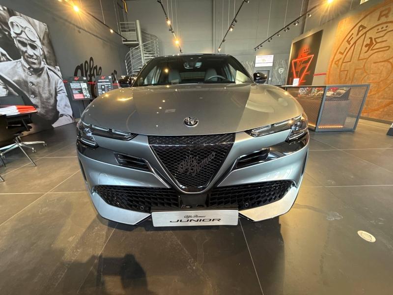 Photo ALFA ROMEO Junior 1.2 Ibrida 145ch Premium e-DCT6 Q4