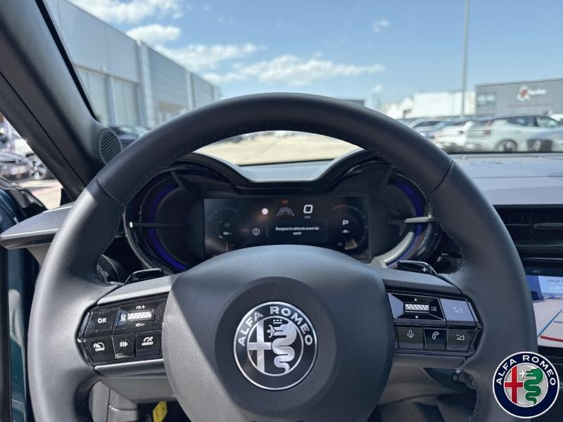 Image ALFA ROMEO Junior 1.2 Ibrida 145ch Premium e-DCT6 Q4