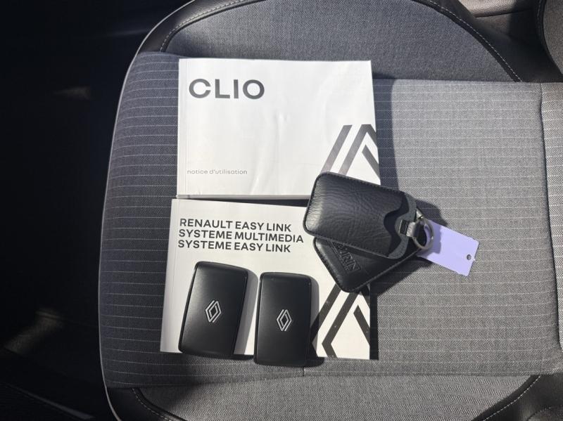 Image RENAULT Clio 1.6 E-Tech 145ch full hybrid Techno - 24