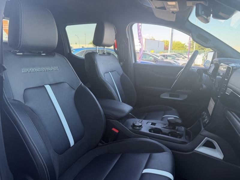 Image FORD Ranger DOUBLE CAB 2.3 EcoBo PHEV 281ch  Stop & Start PHEV Ess+Elect BVA10 e-4WD STORMTRAK