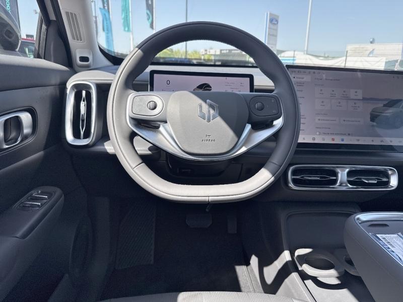 Image LEAPMOTOR B10 REEV 218ch 18,8 kWh Design