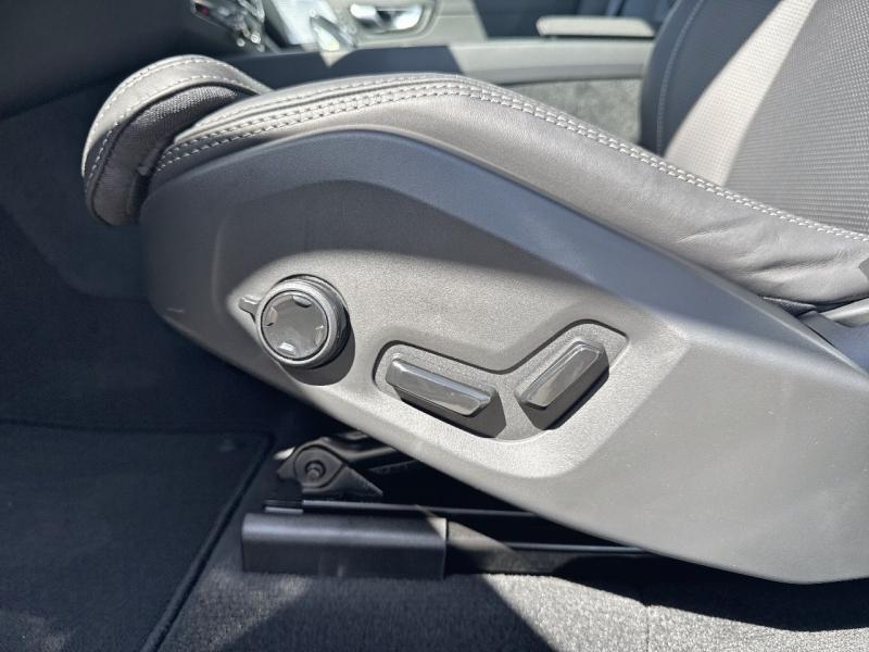 Image VOLVO XC60 T6 Hybride Rechargeable 335ch Ultra Style Dark Geartronic 8 AWD