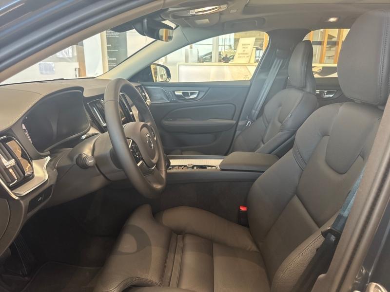 Image VOLVO V60 B4 197ch Ultra Style Dark DCT 7