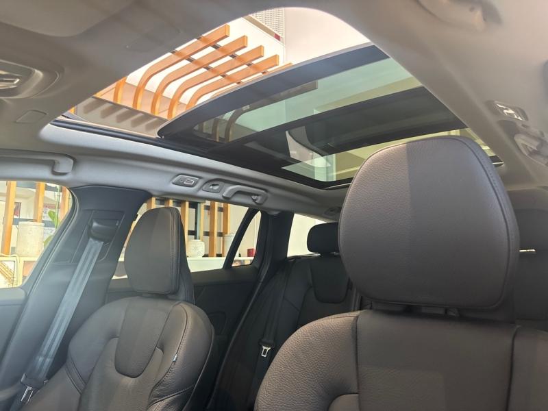 Image VOLVO V60 B4 197ch Ultra Style Dark DCT 7