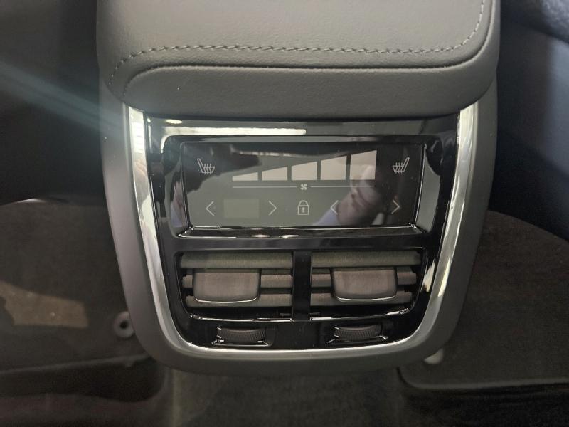 Image VOLVO V60 B4 197ch Ultra Style Dark DCT 7