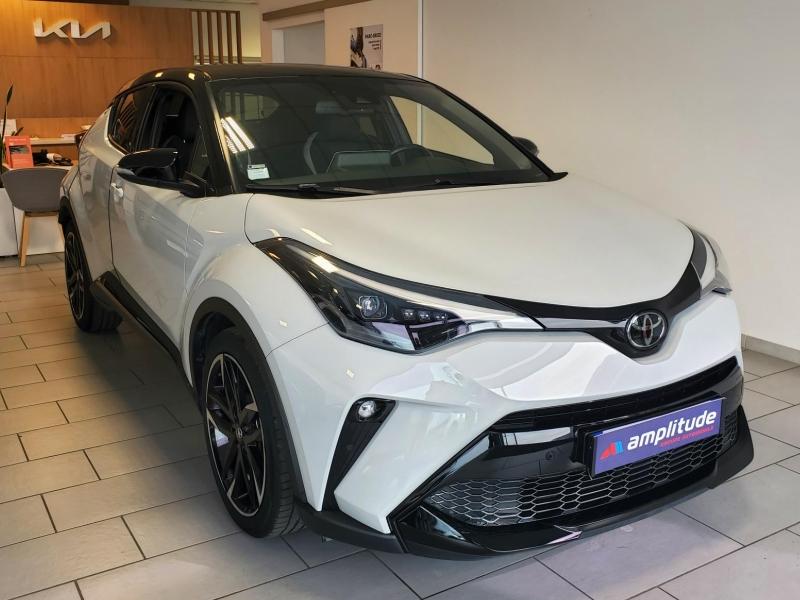 Image TOYOTA C-HR 122h GR-Sport 2WD E-CVT MY20