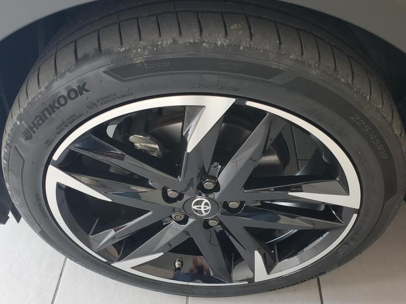 Image TOYOTA C-HR 122h GR-Sport 2WD E-CVT MY20