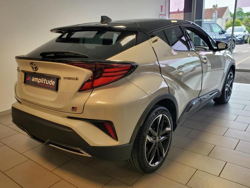 Image TOYOTA C-HR 122h GR-Sport 2WD E-CVT MY20