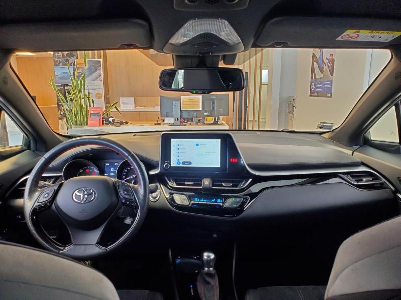 Image TOYOTA C-HR 122h GR-Sport 2WD E-CVT MY20