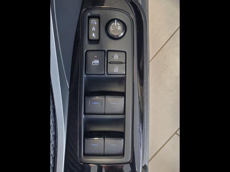 Image TOYOTA C-HR 122h GR-Sport 2WD E-CVT MY20