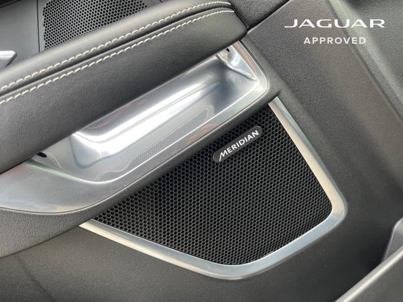 Image JAGUAR E-Pace P300e PHEV R-Dynamic HSE BVA AWD
