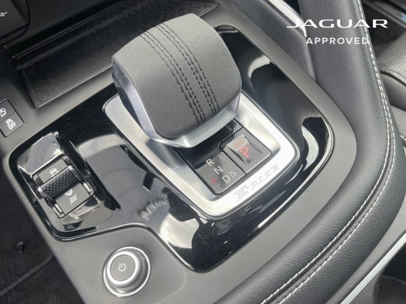 Image JAGUAR E-Pace P300e PHEV R-Dynamic HSE BVA AWD