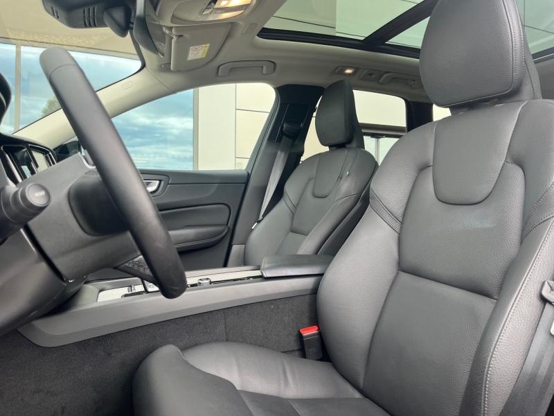 Image VOLVO XC60 T6 Hybride Rechargeable 253 + 145ch Ultra Style Dark Geartronic 8 AWD