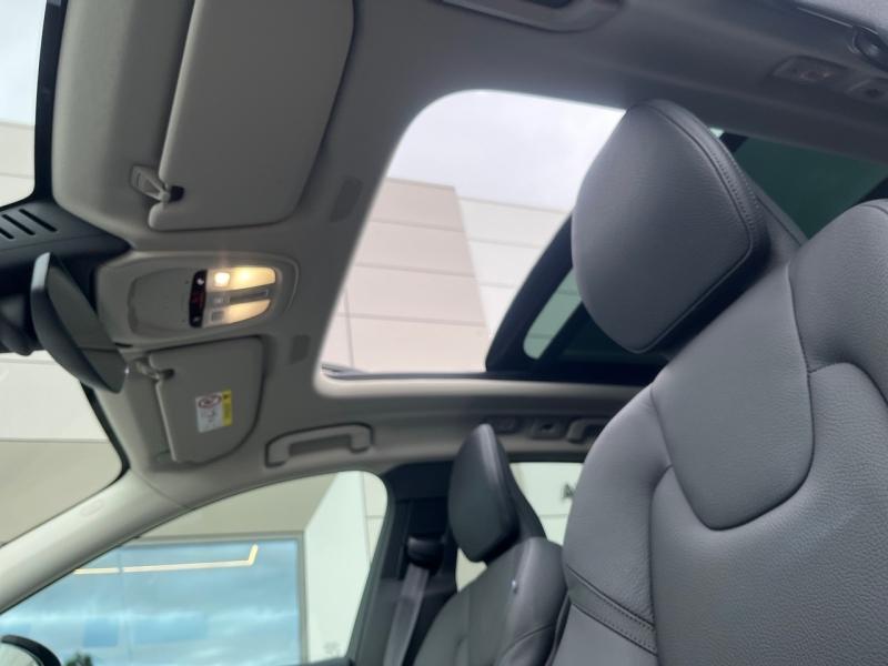 Image VOLVO XC60 T6 Hybride Rechargeable 253 + 145ch Ultra Style Dark Geartronic 8 AWD