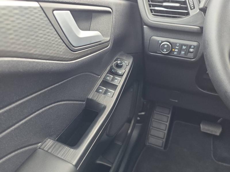 Image FORD Kuga 2.5 Duratec 180ch Hybrid FlexiFuel Titanium Powershift
