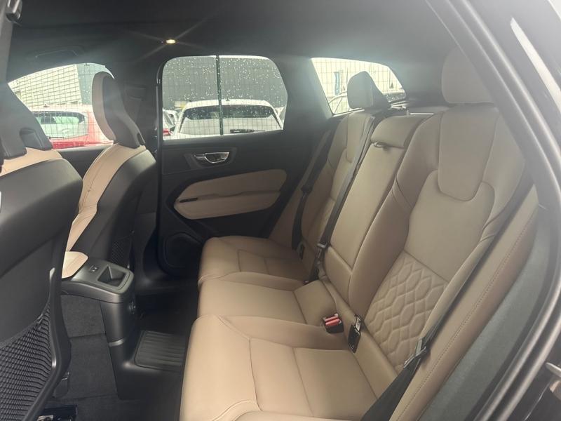 Image VOLVO Xc60 XC60 Plus  T6 AWD Hybride rechargeable  Hybride Rechargeable (Essence)  Dark