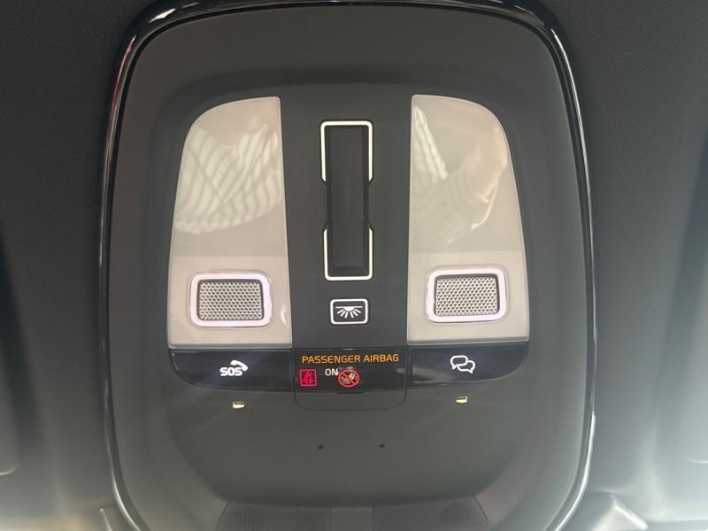 Image VOLVO Xc60 XC60 Plus  T6 AWD Hybride rechargeable  Hybride Rechargeable (Essence)  Dark