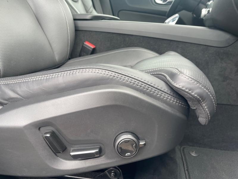 Image VOLVO XC60 T6 Hybride Rechargeable 253 + 145ch Ultra Style Dark Geartronic 8 AWD