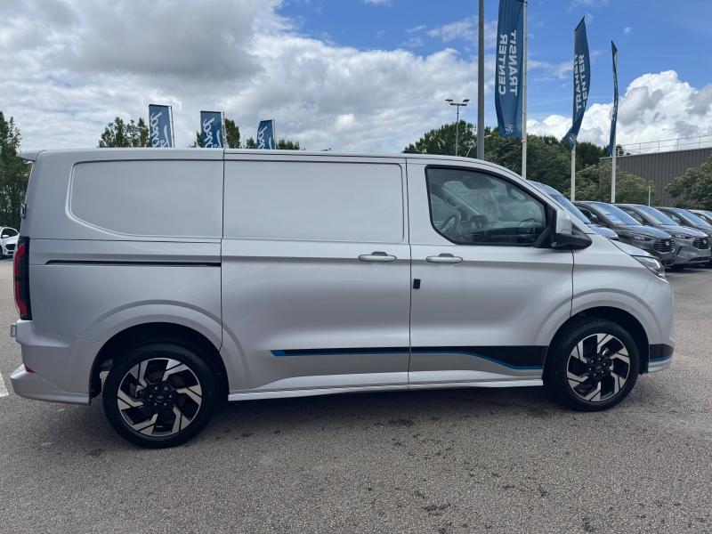 Image FORD Transit Custom Fg 320 L1H1 2.5 Duratec 232ch Hybride rechargeable Sport CVT
