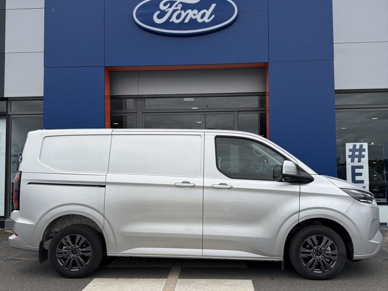 Image FORD Transit Custom Fg 320 L1H1 2.5 Duratec 232ch Hybride rechargeable Limited CVT