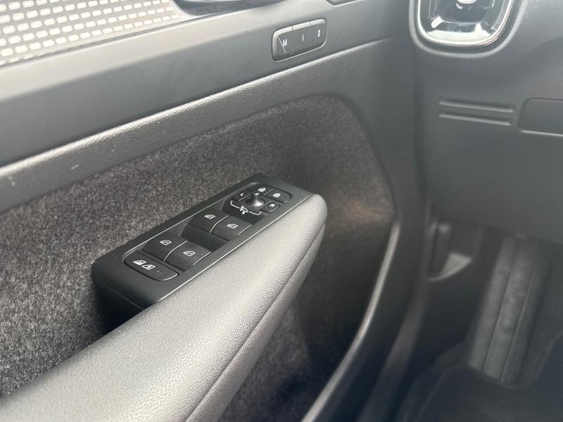 Image VOLVO XC40 B3 163ch Ultimate DCT 7