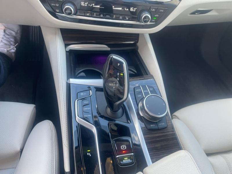 Image BMW Série 5 520dA 190ch Luxury Steptronic