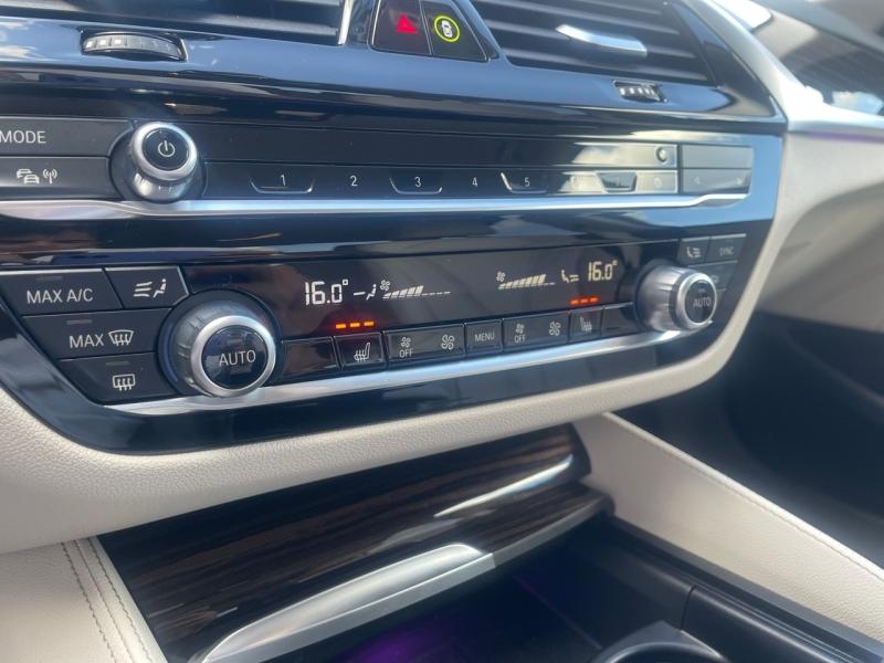 Image BMW Série 5 520dA 190ch Luxury Steptronic