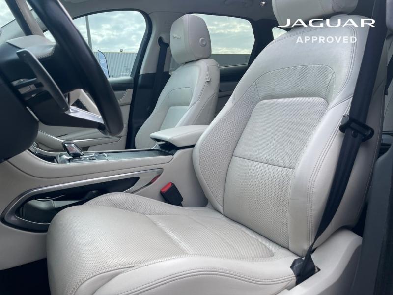 Image JAGUAR F-Pace P400e Plug-in-Hybrid SE BVA8 AWD