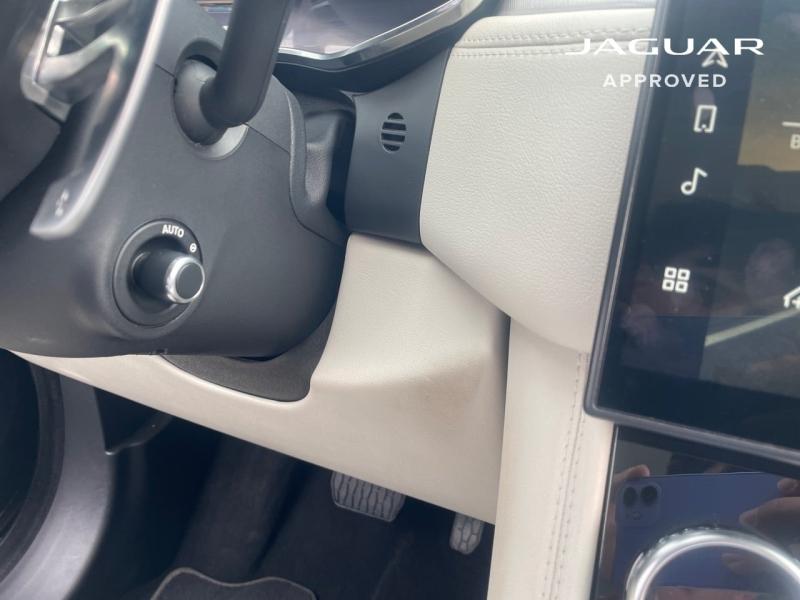Image JAGUAR F-Pace P400e Plug-in-Hybrid SE BVA8 AWD