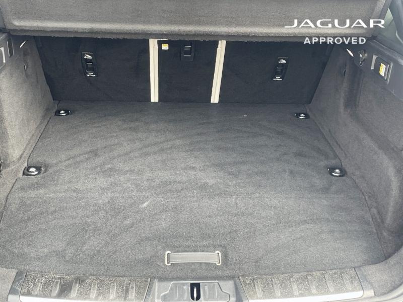 Image JAGUAR F-Pace P400e Plug-in-Hybrid SE BVA8 AWD