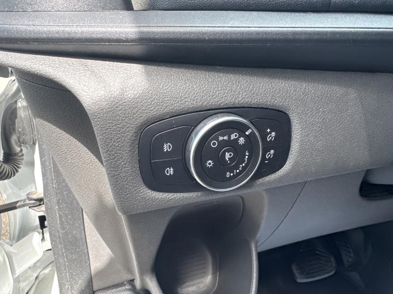 Image FORD Transit Custom Kombi 320 L1H1 1.0 EcoBoost 120 ch pHEV Trend Business