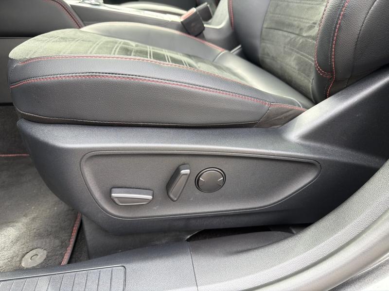Image FORD Kuga 2.5 Duratec 190ch FHEV ST-Line X BVA i-AWD 4x4