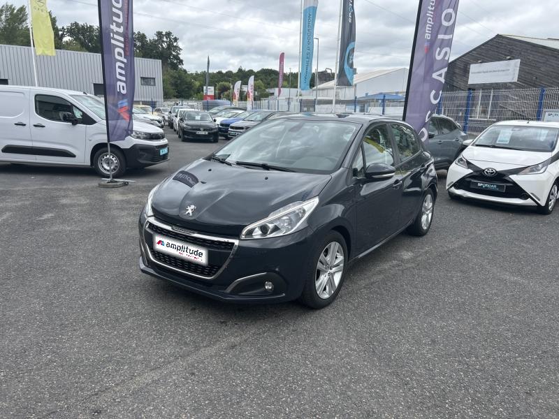Photo PEUGEOT 208 1.2 PureTech 82ch E6.c Signature 5p