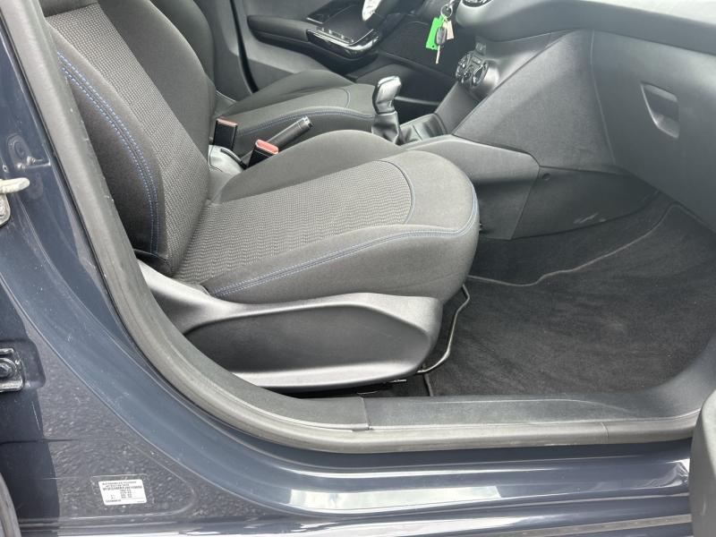 Image PEUGEOT 208 1.2 PureTech 82ch E6.c Signature 5p