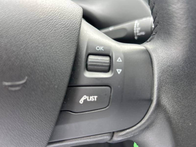 Image PEUGEOT 208 1.2 PureTech 82ch E6.c Signature 5p