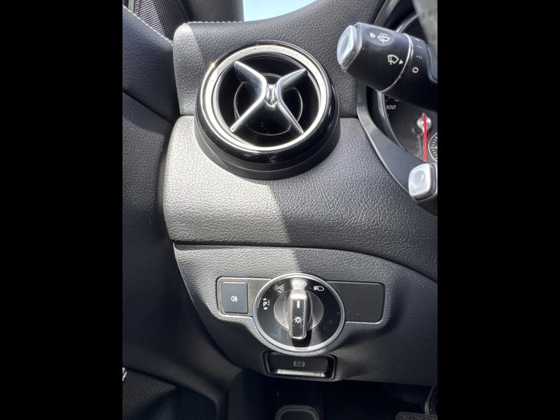 Image MERCEDES-BENZ CLA 200 Starlight Edition 7G-DCT Euro6d-T