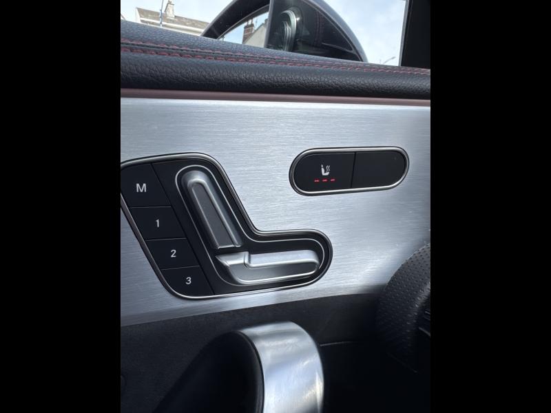 Image MERCEDES-BENZ CLA 200 d 150ch AMG Line 8G-DCT 8cv