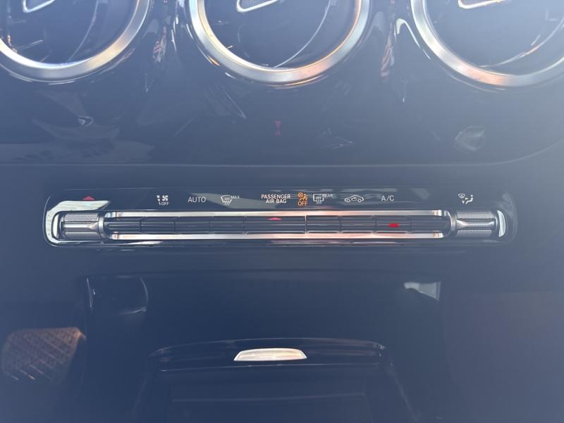 Image MERCEDES-BENZ Classe A 180 136ch Style Line 7G-DCT