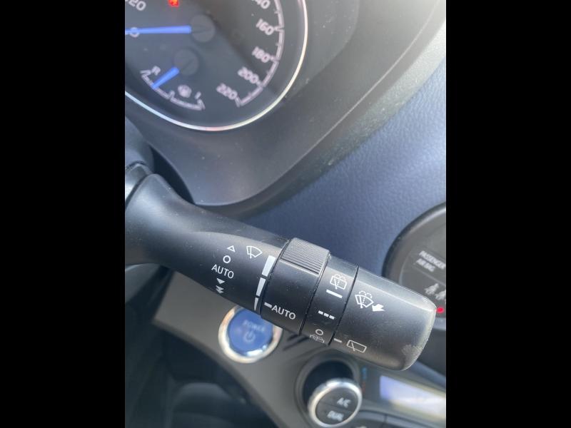 TOYOTA Yaris 100h Dynamic 5p - Miniature 16
