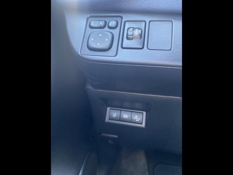 TOYOTA Yaris 100h Dynamic 5p - Miniature 17