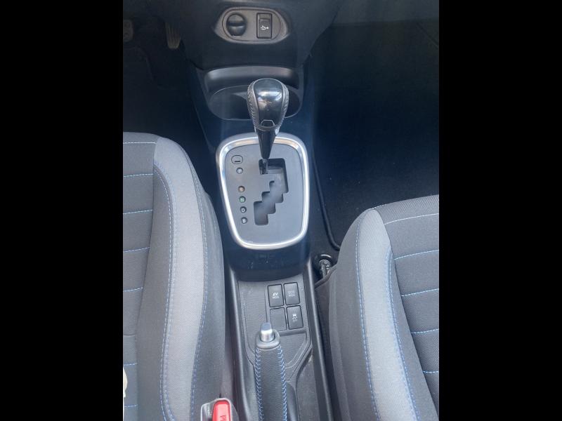 TOYOTA Yaris 100h Dynamic 5p - Miniature 19